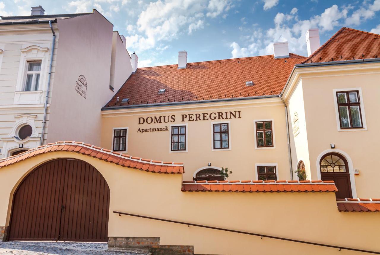 Domus Peregrini Apartmanok Győr Kültér fotó